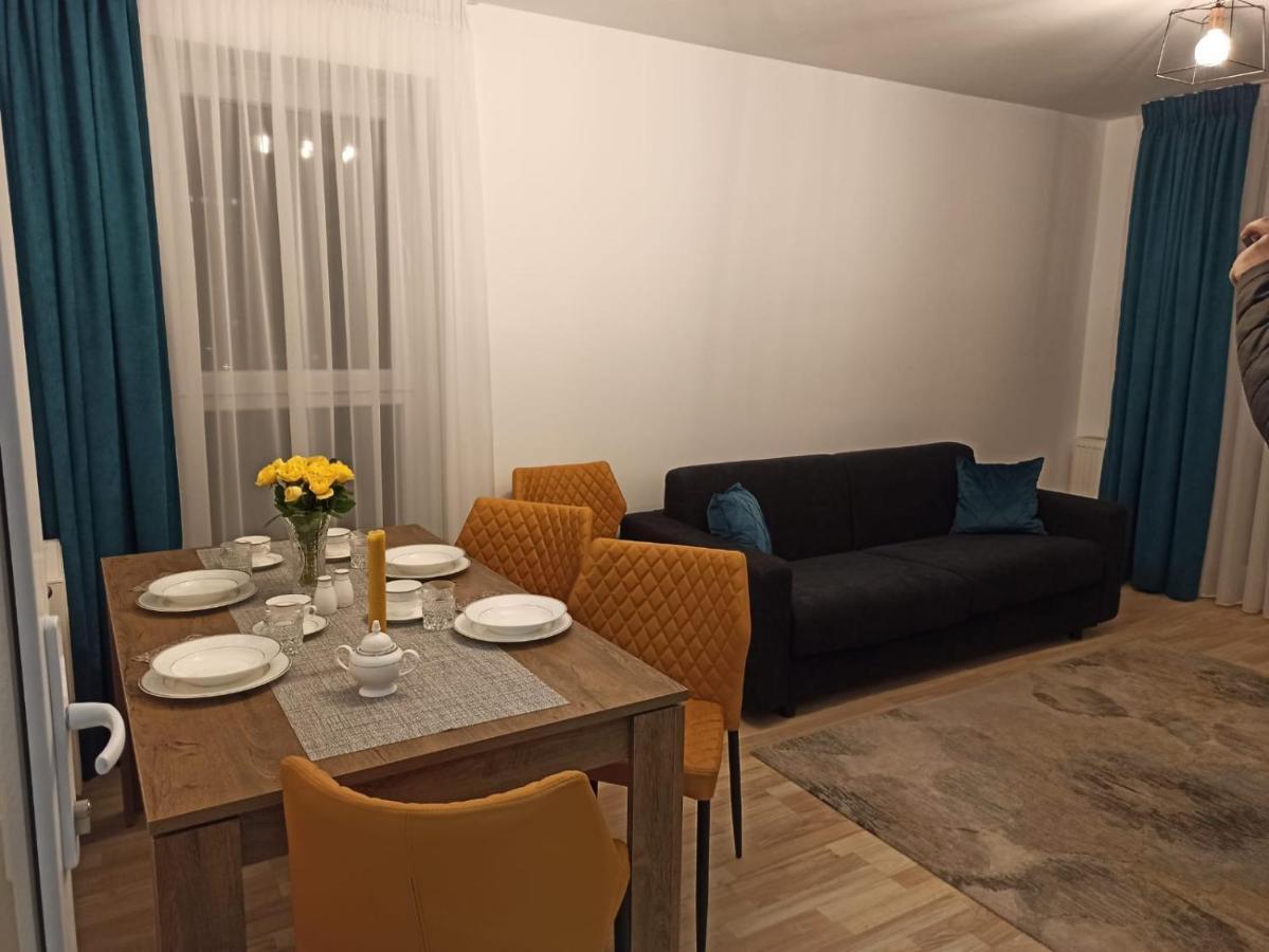 Smart Chic Brasov Apartment ภายนอก รูปภาพ